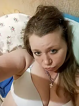 Snapshot of KiraStanton chatting on 7, 4, 2026 KiraStanton online show from 7, 4, 2026