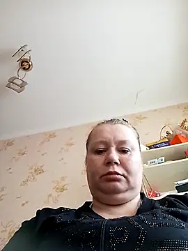 Snapshot of KiraStanton chatting on 8, 4, 2026 KiraStanton online show from 8, 4, 2026