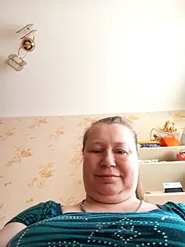 KiraStanton online show from 8, 5, 2026