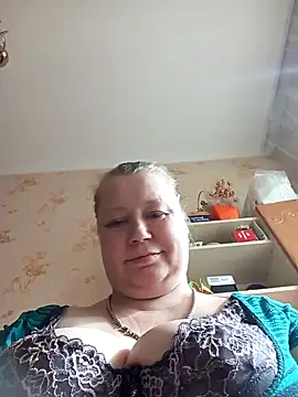 KiraStanton online show from 14, 5, 2026