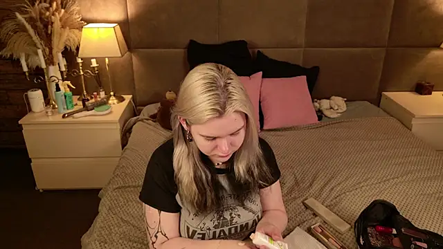 Ivy Marlowe online show from 2, 7, 2026