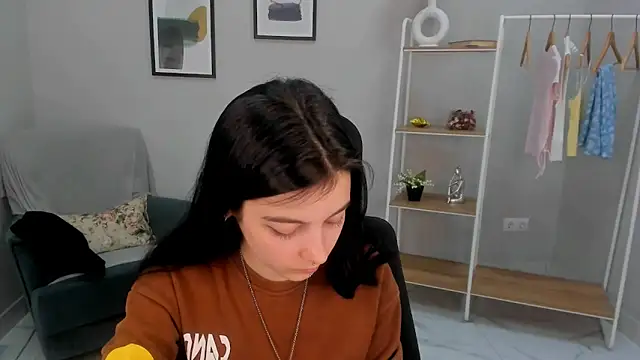 Lilian Merf online show from 24, 3, 2026