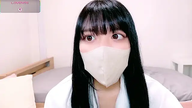 natsuka-chan online show from 5, 4, 2026