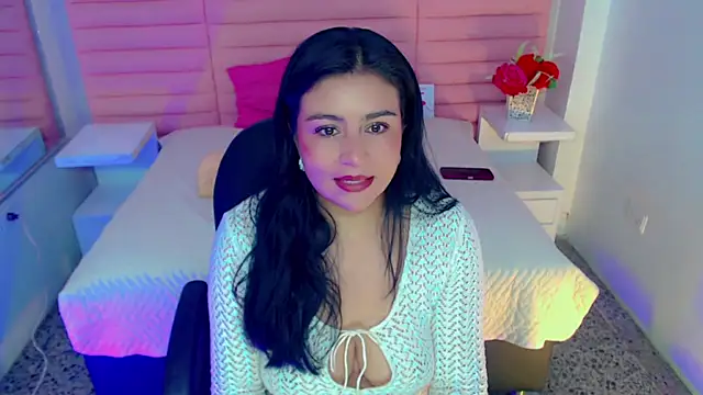 scarleth whisper online show from 4, 4, 2026