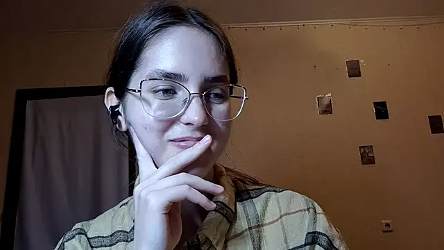Katelemon online show from 11, 5, 2026