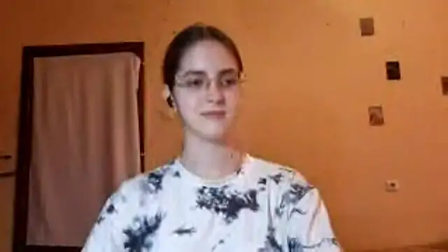 Snapshot of Katelemon chatting on 12, 7, 2026 Katelemon online show from 12, 7, 2026