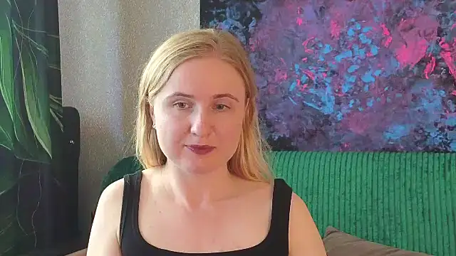 Snapshot of Lanavi_Smile chatting on 26, 6, 2026 Lanavi Smile online show from 26, 6, 2026