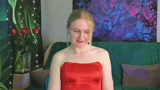 Snapshot of Lanavi_Smile chatting on 8, 7, 2026 Lanavi Smile online show from 8, 7, 2026