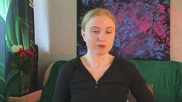 Snapshot of Lanavi_Smile chatting on 10, 7, 2026 Lanavi Smile online show from 10, 7, 2026