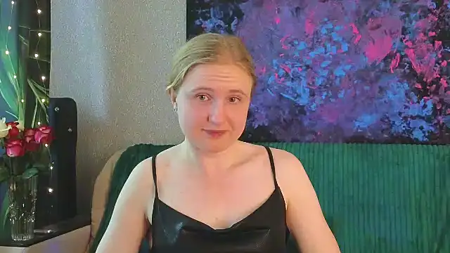 Snapshot of Lanavi_Smile chatting on 13, 7, 2026 Lanavi Smile online show from 13, 7, 2026