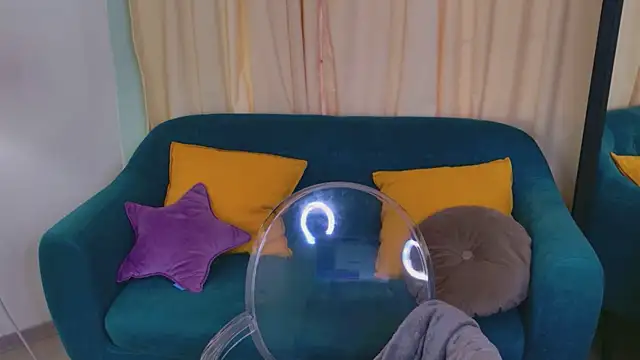 Erika Moan  online show from 27, 3, 2026