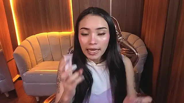 Snapshot of Daphne_nicole_b chatting on 8, 4, 2026 Daphne nicole b online show from 8, 4, 2026