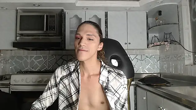 CrisOzzz online show from 8, 4, 2026