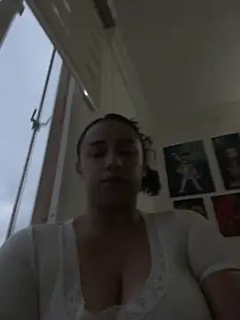 Eyssha online show from 4, 5, 2026