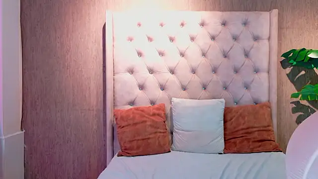 Sophie Rousses online show from 24, 2, 2026