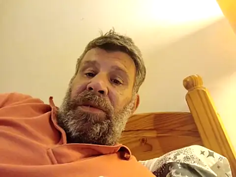 Snapshot of stud2512 chatting on 2, 6, 2026 stud2512 online show from 2, 6, 2026
