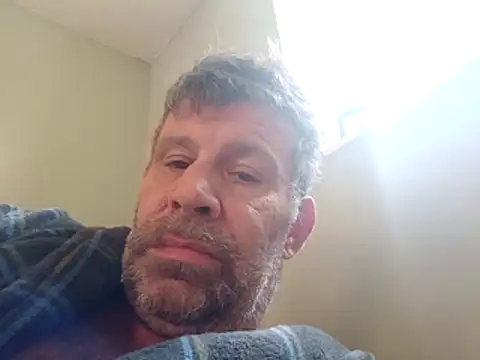 Snapshot of stud2512 chatting on 10, 6, 2026 stud2512 online show from 10, 6, 2026
