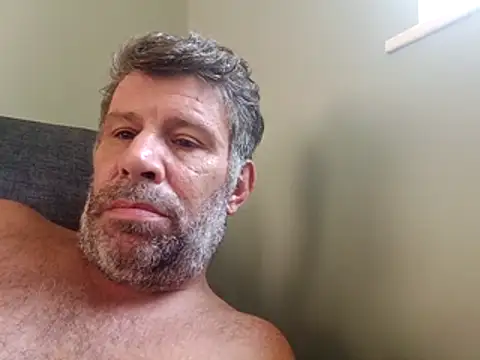 Snapshot of stud2512 chatting on 3, 7, 2026 stud2512 online show from 3, 7, 2026
