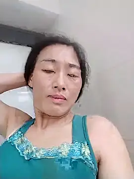 Snapshot of lris-Beauty77 chatting on 8, 4, 2026 lris-Beauty77 online show from 8, 4, 2026