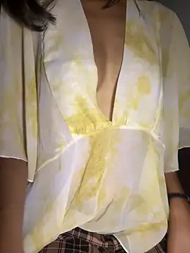 Snapshot of corallion chatting on 13, 4, 2026 corallion online show from 13, 4, 2026