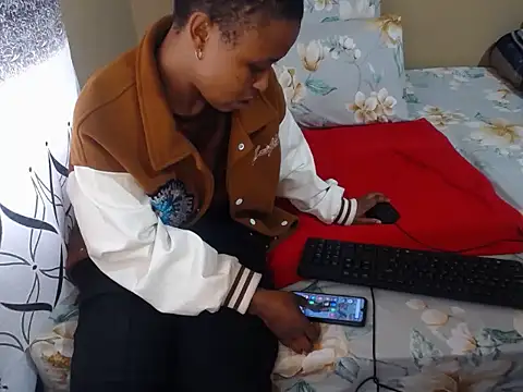 Snapshot of Serafyynx chatting on 3, 3, 2026 Serafyynx online show from 3, 3, 2026