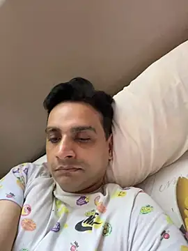 online4u08 online show from 11, 3, 2026