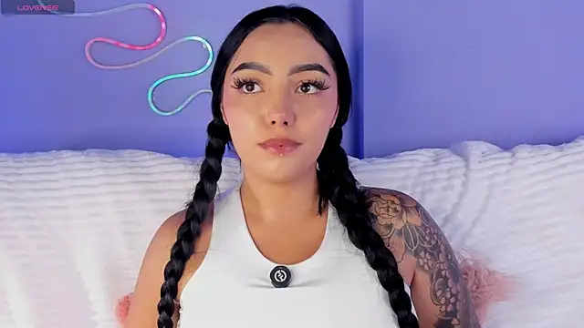 NinaAngel6 online show from 11, 5, 2026