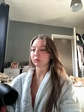 Snapshot of Bellesweett chatting on 6, 4, 2026 Bellesweett online show from 6, 4, 2026