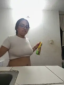 Ivonneadams online show from 15, 4, 2026