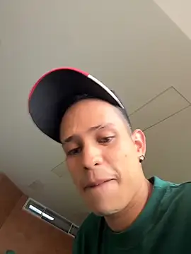 Snapshot of HarryGaze chatting on 28, 3, 2026 HarryGaze online show from 28, 3, 2026