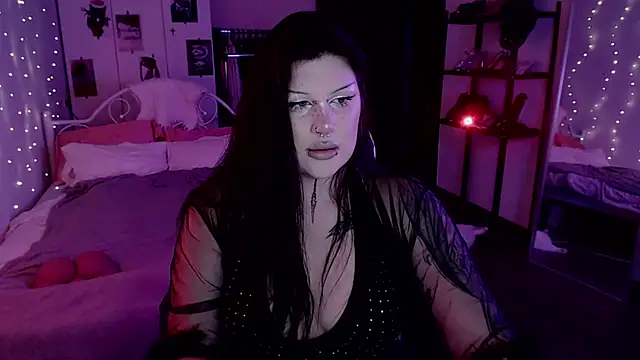 Snapshot of GothicKiraVex chatting on 28, 6, 2026 GothicKiraVex online show from 28, 6, 2026