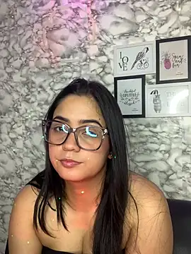 Miss Escarlett online show from 25, 2, 2026