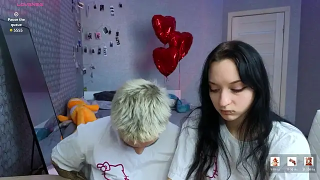 Snapshot of LuxuryLoverss chatting on 10, 3, 2026 LuxuryLoverss online show from 10, 3, 2026