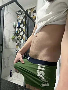 Snapshot of Vireontr1 chatting on 14, 3, 2026 Vireontr1 online show from 14, 3, 2026