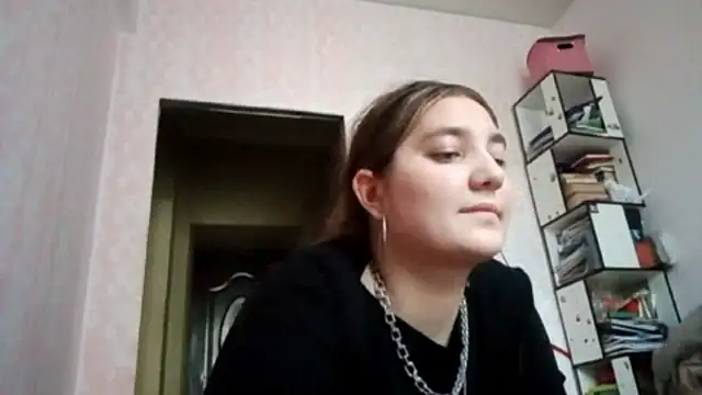 Snapshot of JanineThielman chatting on 24, 4, 2026 JanineThielman online show from 24, 4, 2026