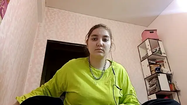 Snapshot of JanineThielman chatting on 30, 4, 2026 JanineThielman online show from 30, 4, 2026
