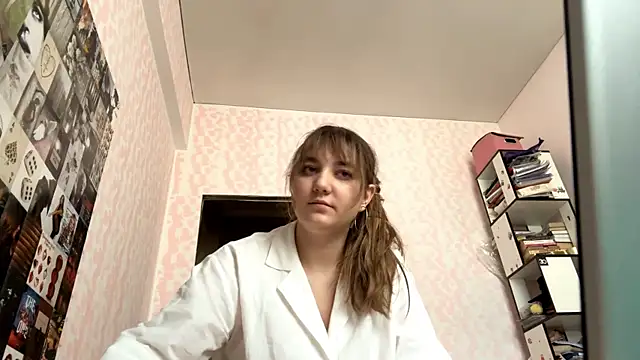 Snapshot of JanineThielman chatting on 23, 6, 2026 JanineThielman online show from 23, 6, 2026