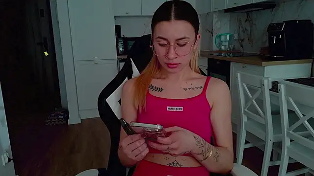 Snapshot of RealLoveX chatting on 18, 3, 2026 RealLoveX online show from 18, 3, 2026