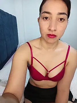 Snapshot of ANGELY_WET_JEET chatting on 17, 4, 2026 ANGELY WET JEET online show from 17, 4, 2026