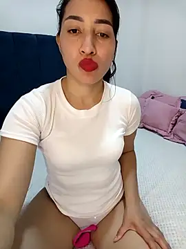 Snapshot of ANGELY_WET_JEET chatting on 25, 4, 2026 ANGELY WET JEET online show from 25, 4, 2026