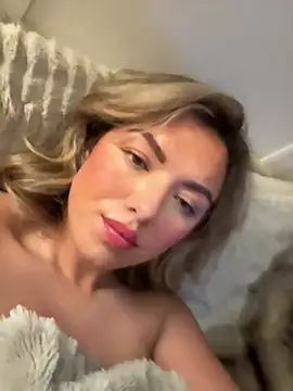 honeyladybee online show from 28, 2, 2026