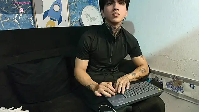 Snapshot of Tessarion_Black chatting on 27, 5, 2026 Tessarion Black online show from 27, 5, 2026