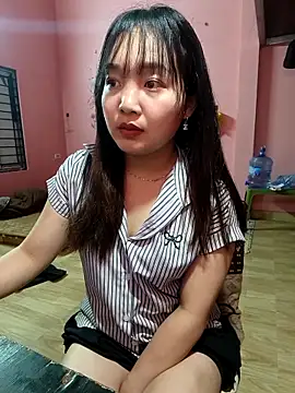 Snapshot of Myna5790 chatting on 27, 3, 2026 Myna5790 online show from 27, 3, 2026