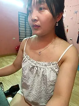 Snapshot of Myna5790 chatting on 31, 3, 2026 Myna5790 online show from 31, 3, 2026