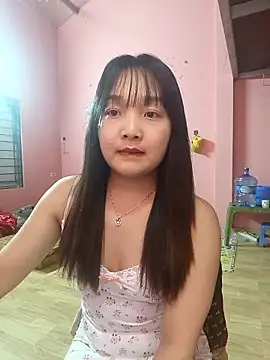 Snapshot of Myna5790 chatting on 5, 4, 2026 Myna5790 online show from 5, 4, 2026