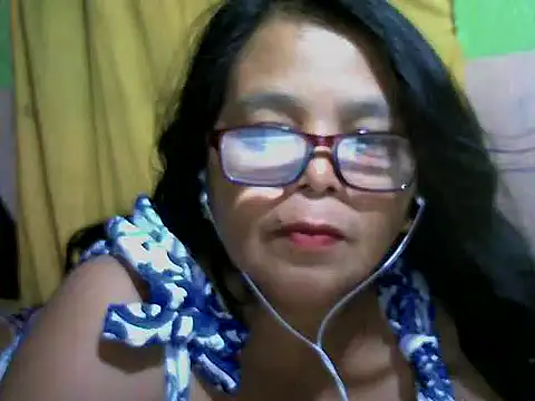 Flowerblossom123 online show from 11, 5, 2026