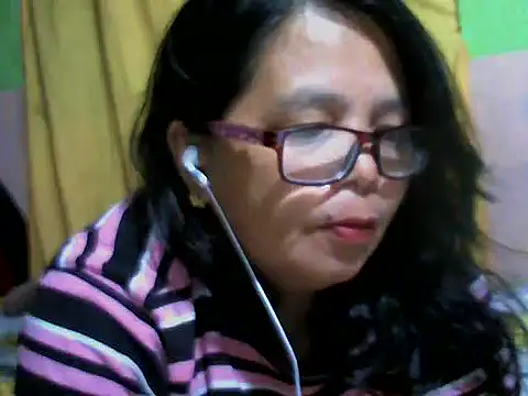 Flowerblossom123 online show from 11, 5, 2026