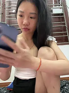 Snapshot of Miumieu2 chatting on 24, 5, 2026 Miumieu2 online show from 24, 5, 2026