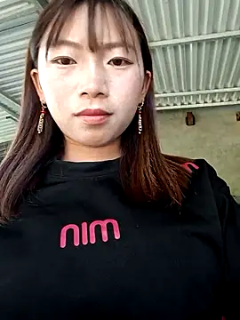 Xuka-xx online show from 12, 4, 2026