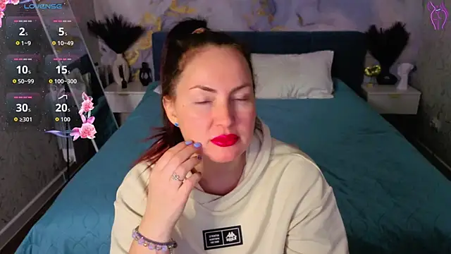 Snapshot of zara_myrrr chatting on 25, 3, 2026 zara myrrr online show from 25, 3, 2026